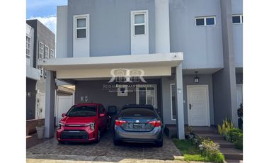 Casa en venta Brisas Norte PH Augusta Brisas del Golf
