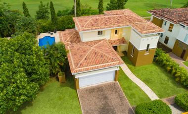 VENTA VILLA COCOLI 305 m2 TUCAN COUNTRY CLUB MLD