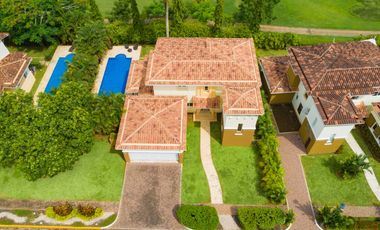 VENTA VILLA COCOLI 305 m2 TUCAN COUNTRY CLUB MLD