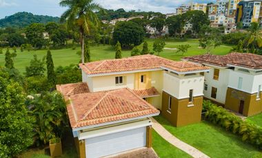 VENTA VILLA COCOLI 305 m2 TUCAN COUNTRY CLUB MLD