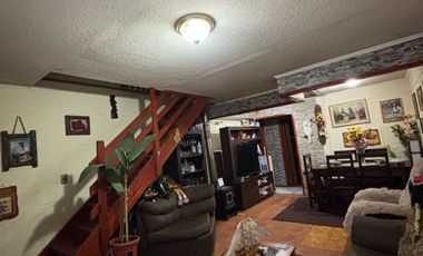 Se vende amplia casa