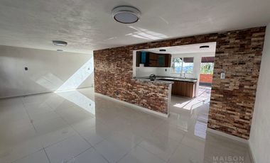 Estrena casa en venta en Lomas Verdes 4a sección, con acceso controlado