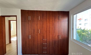 Estrena casa en venta en Lomas Verdes 4a sección, con acceso controlado