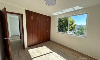 Estrena casa en venta en Lomas Verdes 4a sección, con acceso controlado