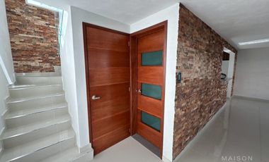 Estrena casa en venta en Lomas Verdes 4a sección, con acceso controlado