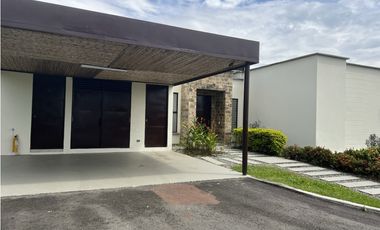 VENTA CASA CAMPESTRE SECTOR VIA AL CAIMO ARMENIA QUINDIO