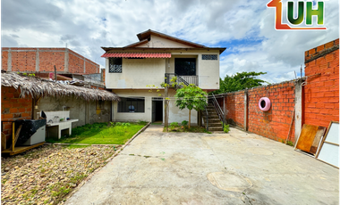 00693 - VENDO CASA 2 PISOS EN ZONA CENTRICA DE PUCALLPA - AT. 367 M2