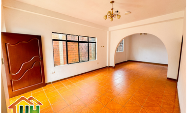 00693 - VENDO CASA 2 PISOS EN ZONA CENTRICA DE PUCALLPA - AT. 367 M2