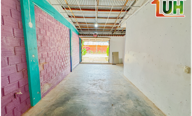 00693 - VENDO CASA 2 PISOS EN ZONA CENTRICA DE PUCALLPA - AT. 367 M2