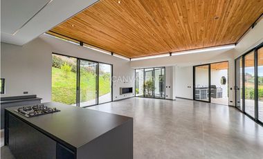 VENTA DE CASA CAMPESTRE PARA ESTRENAR SAN ANTONIO DE PEREIRA