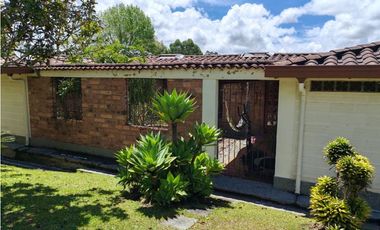 Arriendo Finca Campestre – Guarne, Vereda San José, terreno plano