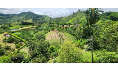 LOTE EN COMBIAMUY BUEN PRECIO