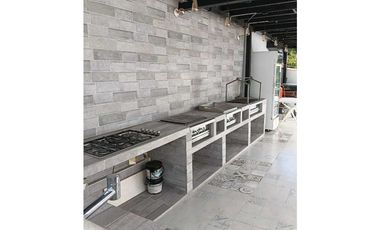 En venta amplia y hermosa casa