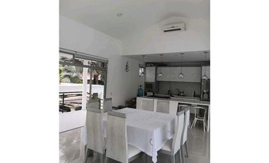 En venta amplia y hermosa casa