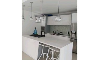 En venta amplia y hermosa casa