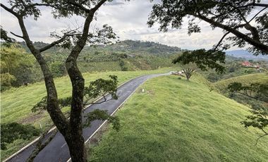 Lotes sobre vía condina condominio Guaduales