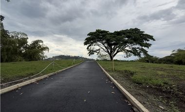 Lotes sobre vía condina condominio Guaduales