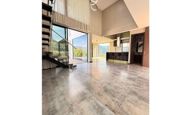 SE ARRIENDA, CASA FINCA EN COPACABANA