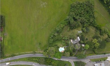LOTE EN PLENA VIA PRINCIPAL AL VALLE, IDEAL PARA INVERSIONISTAS