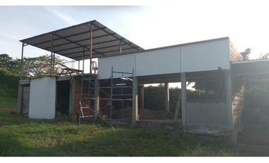 CASA CAMPESTRE EN LA BELLA