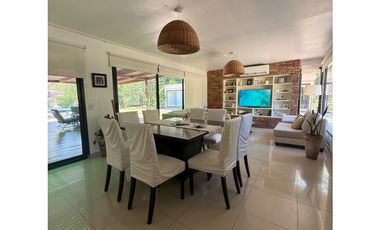 Casa quinta en Barrio Los Bosquecitos en Brandsen