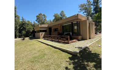 Casa quinta en Barrio Los Bosquecitos en Brandsen