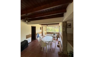 VENTA / CASA 4 AMBIENTES CON GAS NATURAL / SIERRA DE LOS PADRES