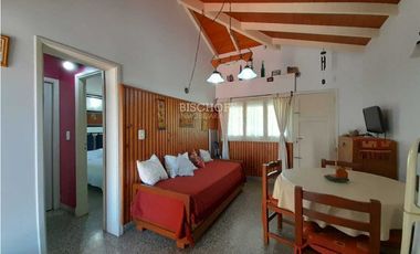 EXCELENTE DEPARTAMENTO DE 2 AMBIENTES, TODOS LOS SERVICIOS