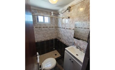 CASA SIN PATIO ZONA LAVALLE Y CENTENARIO