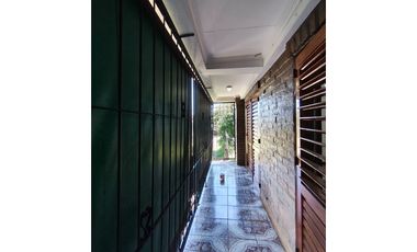 CASA SIN PATIO ZONA LAVALLE Y CENTENARIO