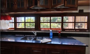 CASA SIN PATIO ZONA LAVALLE Y CENTENARIO