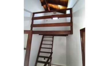 CASA SIN PATIO ZONA LAVALLE Y CENTENARIO