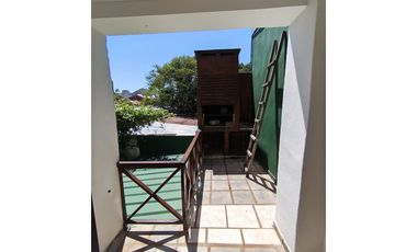 CASA SIN PATIO ZONA LAVALLE Y CENTENARIO