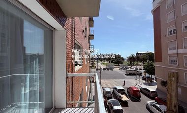 Av. Colón y Tucumán 3 ambientes al frente Amoblado