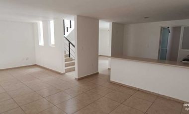 EXCELENTE CASA EN RENTA EN $16,500 EN PUERTA REAL