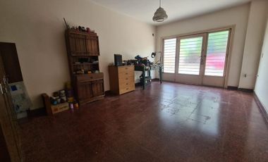 PH 2 ambientes (posible 3) con Garaje en Ballester