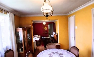 Casa en Venta en Rojas Magallanes con E.E.U.U.