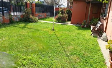 Casa en Venta en Rojas Magallanes con E.E.U.U.