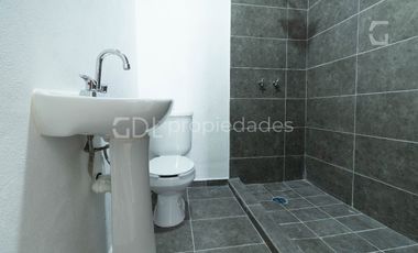 MERCEDES CELIS CASA DE DOS PLANTAS EN VENTA