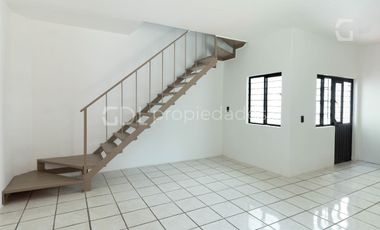 MERCEDES CELIS CASA DE DOS PLANTAS EN VENTA