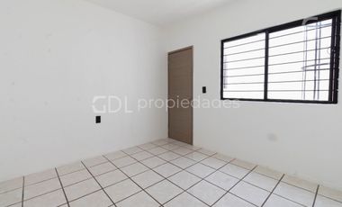 MERCEDES CELIS CASA DE DOS PLANTAS EN VENTA