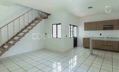 MERCEDES CELIS CASA DE DOS PLANTAS EN VENTA