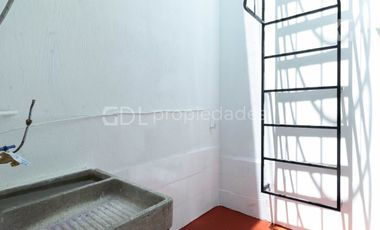 MERCEDES CELIS CASA DE DOS PLANTAS EN VENTA