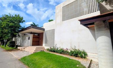 Casa para estrenar en Club de Golf la Ceiba