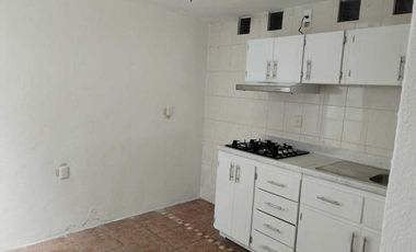 RENTO CASA GEMELA AMPLIADA EN CUMBRES DEL VALLE, TLALNEPANTLA DE BAZ. EDO MEX