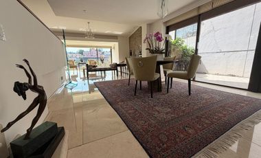 Casa en venta en Bosque de la Lomas. Bosque de Naranjos. Jardin