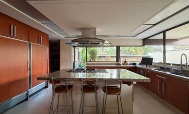 Casa en venta en Bosque de la Lomas. Bosque de Naranjos. Jardin