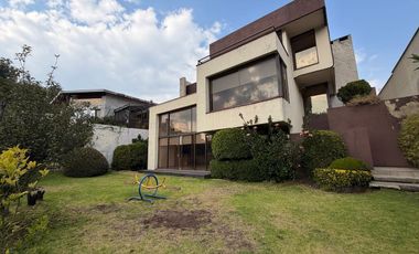 Casa en venta en Bosque de la Lomas. Bosque de Naranjos. Jardin