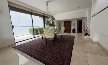 Casa en venta en Bosque de la Lomas. Bosque de Naranjos. Jardin