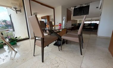 Casa en venta en Bosque de la Lomas. Bosque de Naranjos. Jardin